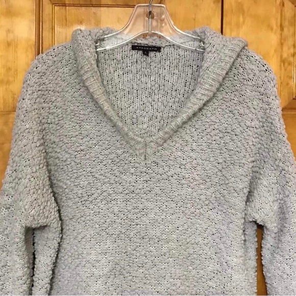 Staccato Light Gray Hooded Hoodie Sweater Top Blouse 
Size Small 4 - 6
Oversized - Picture 3 of 10